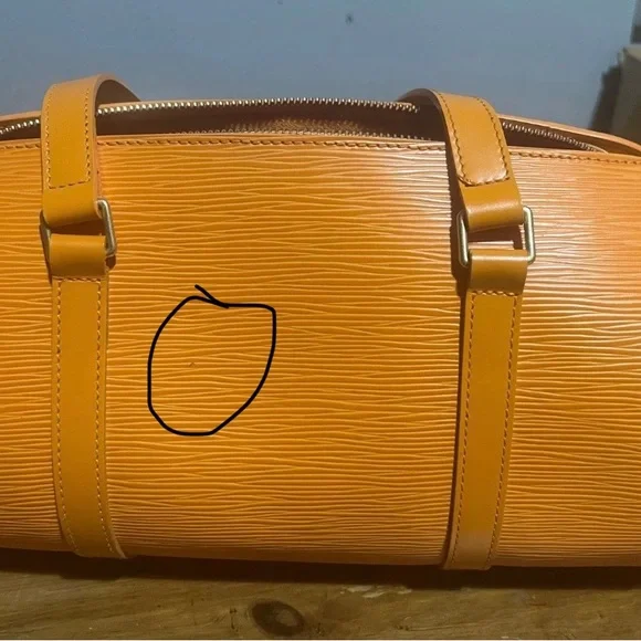 Louis Vuitton Orange Epi Leather Soufflot Bag Authentic. - Picture 7 of 9